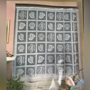 VTG White Lace Shell Pattern Shower Curtain with Liner 72x72 inches